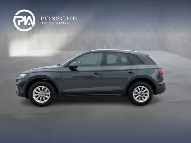 Audi Q5 view 2