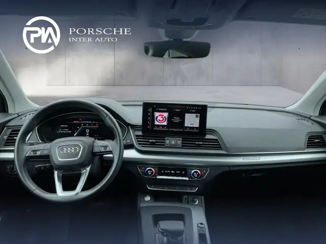 Audi Q5 view 8