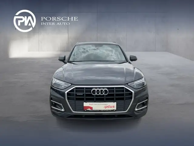 Audi Q5 view 7