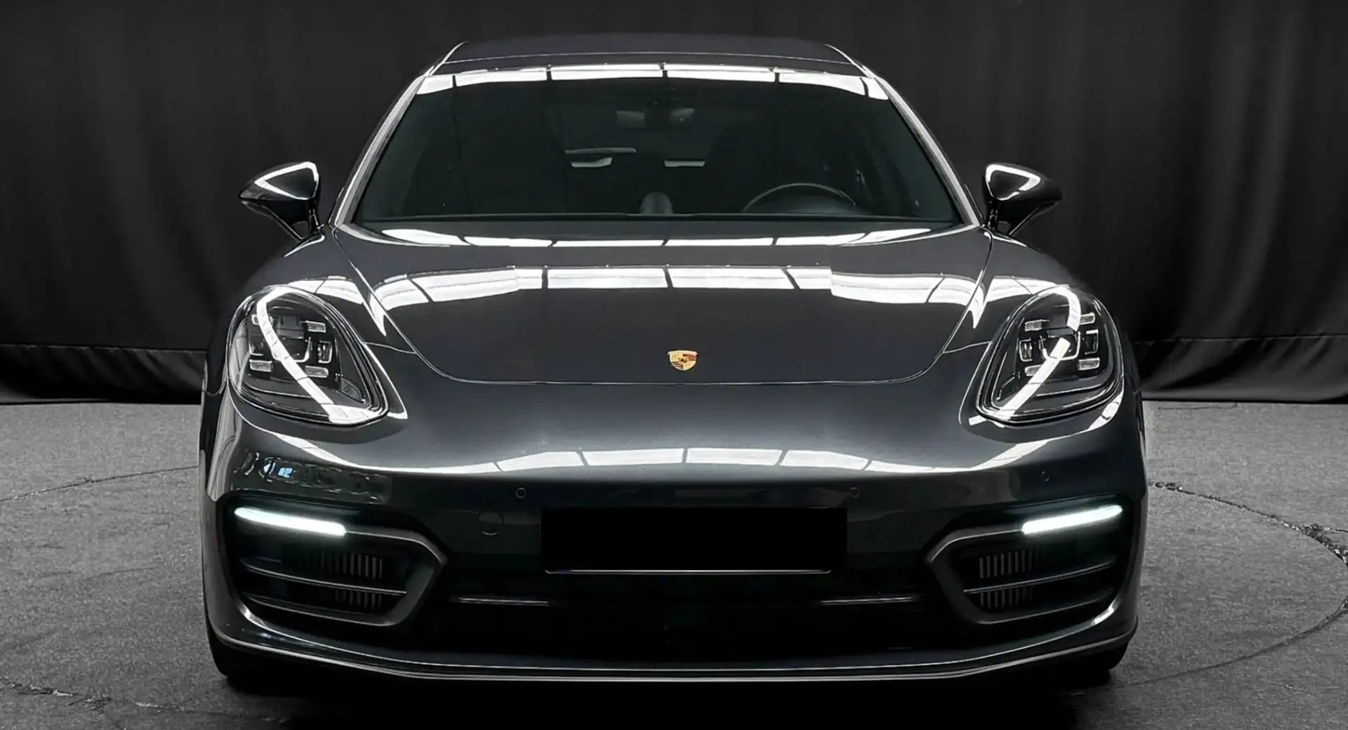 Porsche Panamera Sport Turismo 4 E-Hybrid Grau - 2