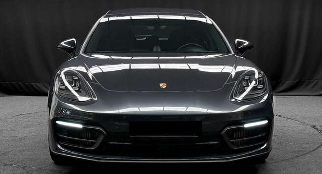 Porsche Panamera Sport Turismo 4 E-Hybrid