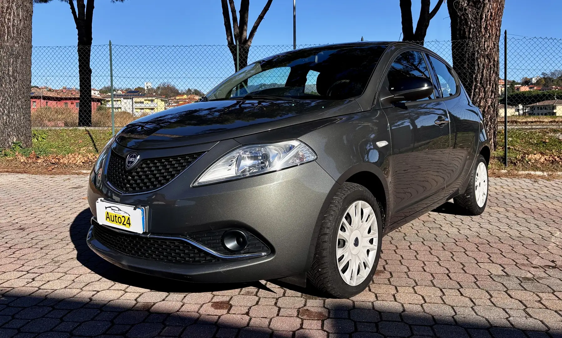 Lancia Ypsilon Ypsilon III 1.3 mjt Gold Grigio - 1