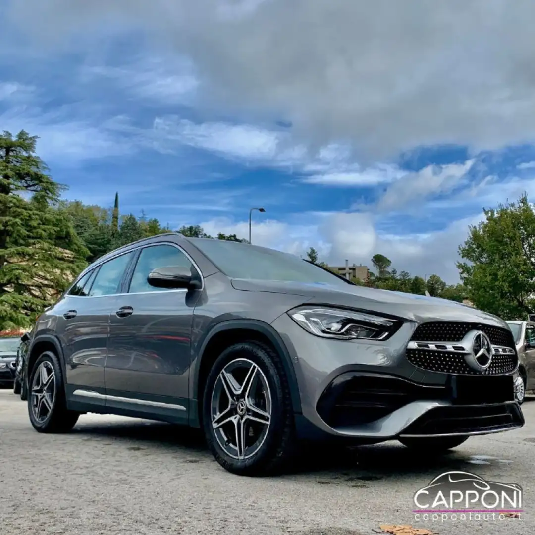 Mercedes-Benz GLA 220 d 4Matic AMG Line Grigio - 1