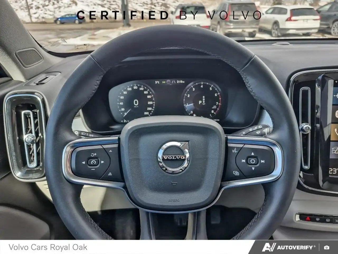 Volvo XC40 снимка Volvo XC40