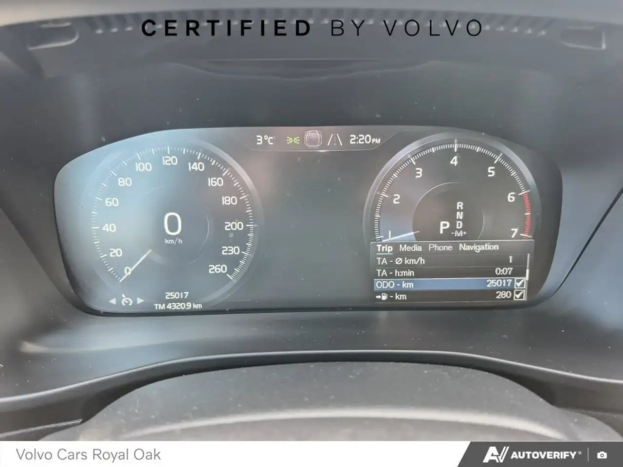 Volvo XC40 снимка Volvo XC40