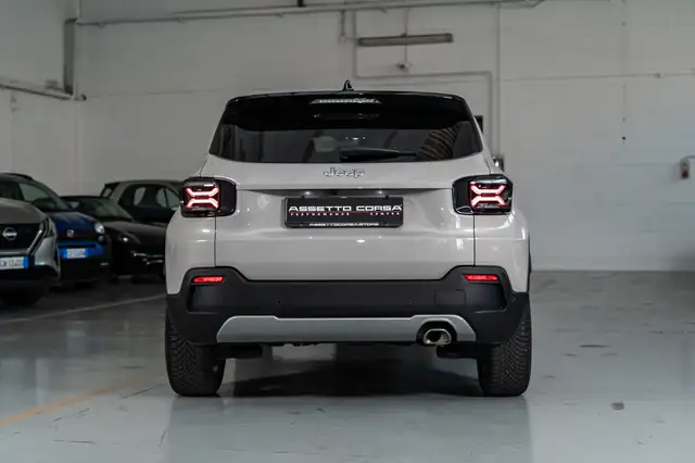 Jeep Avenger view 5