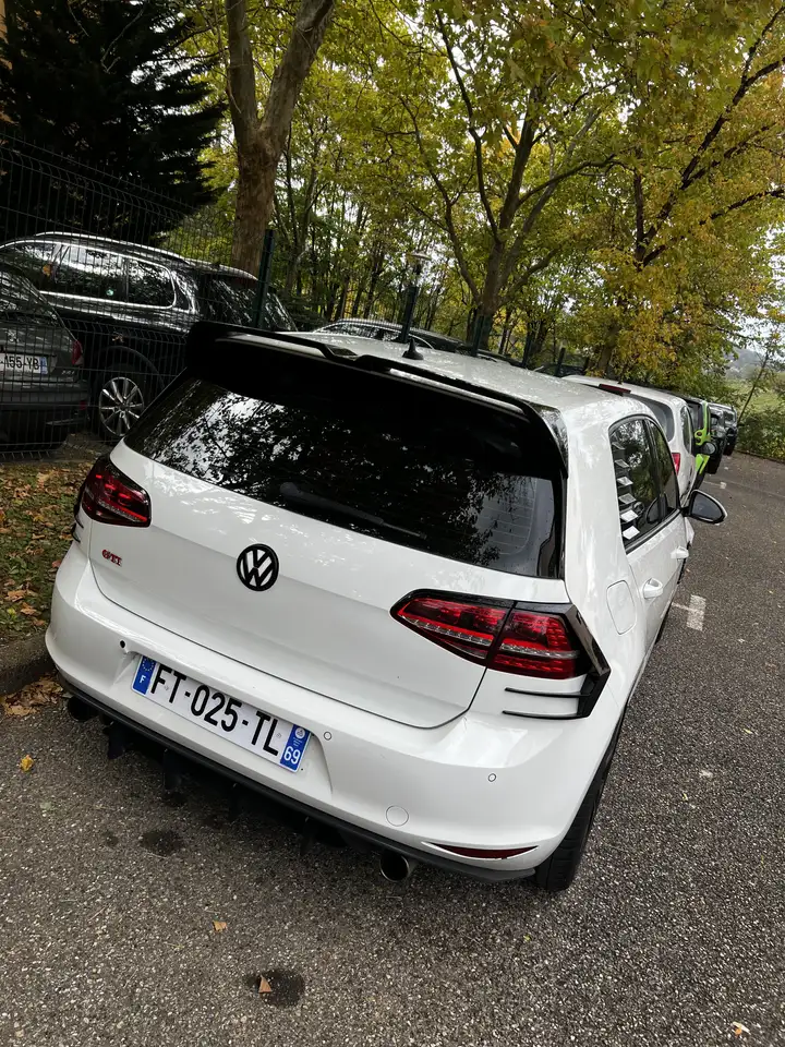 Volkswagen Golf GTI 2.0 TSI 220 BlueMotion Technology DSG6