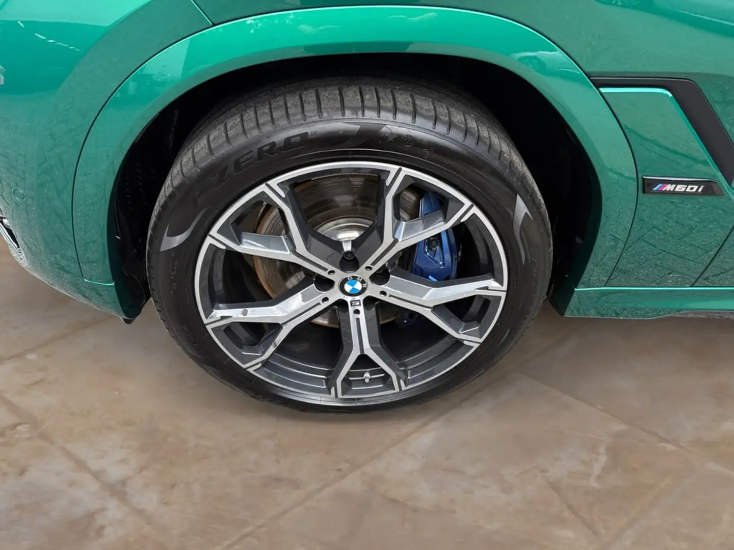 BMW X6 M 60i / NP= 137.440,- / Soft / Standh / Pano Vert - 2
