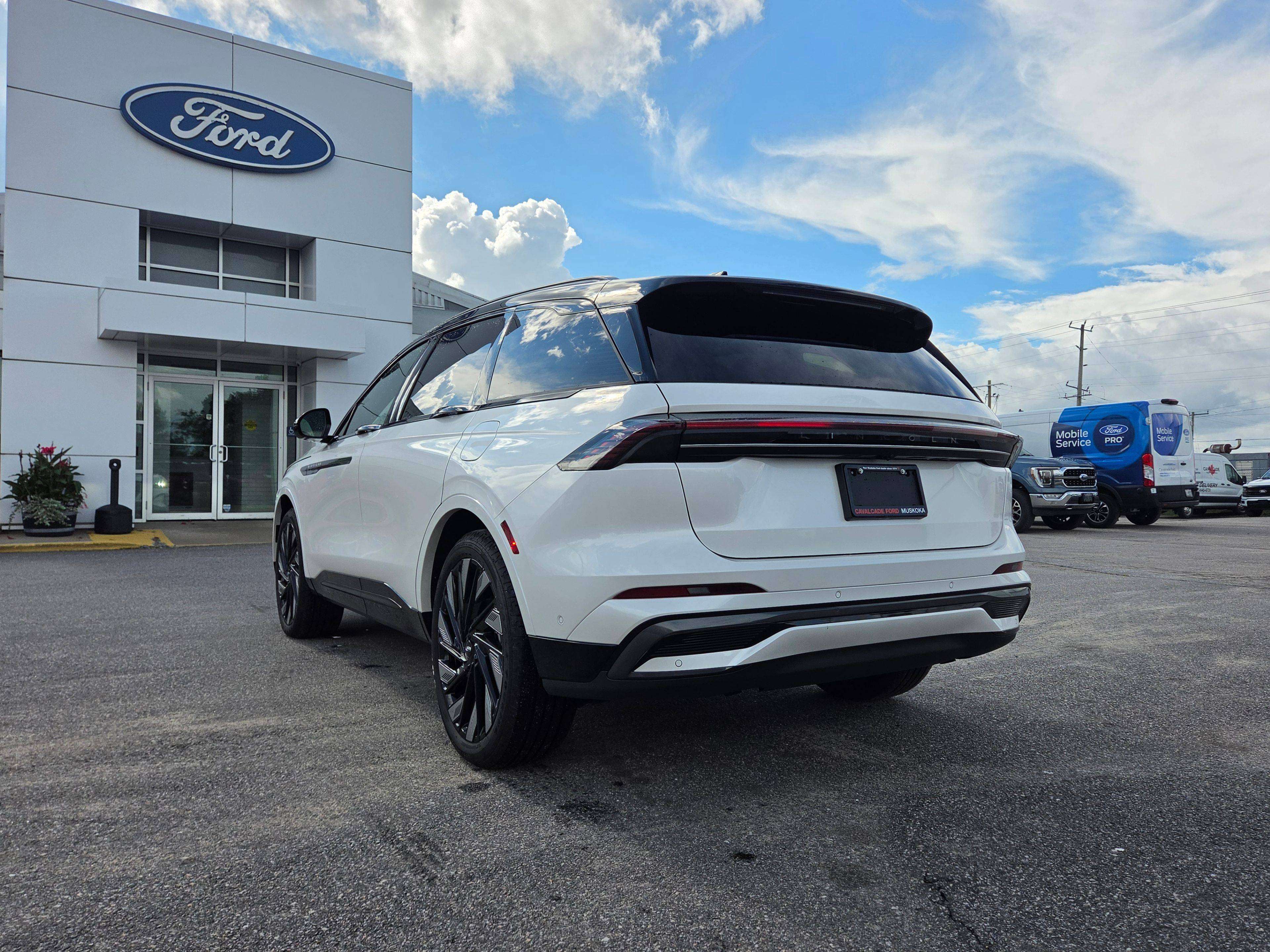 2024 Lincoln Nautilus Reserve AWD — снимка 1