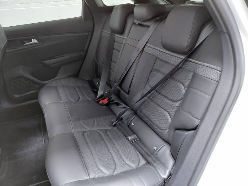 Citroen C5 X 1 Hybrid 225 e-EAT8 Shine Pack — photo 15
