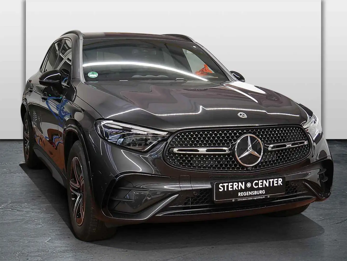 Mercedes-Benz GLC 450 d 4MATIC AMG MBUX Burm Night Ambiente Grau - 2
