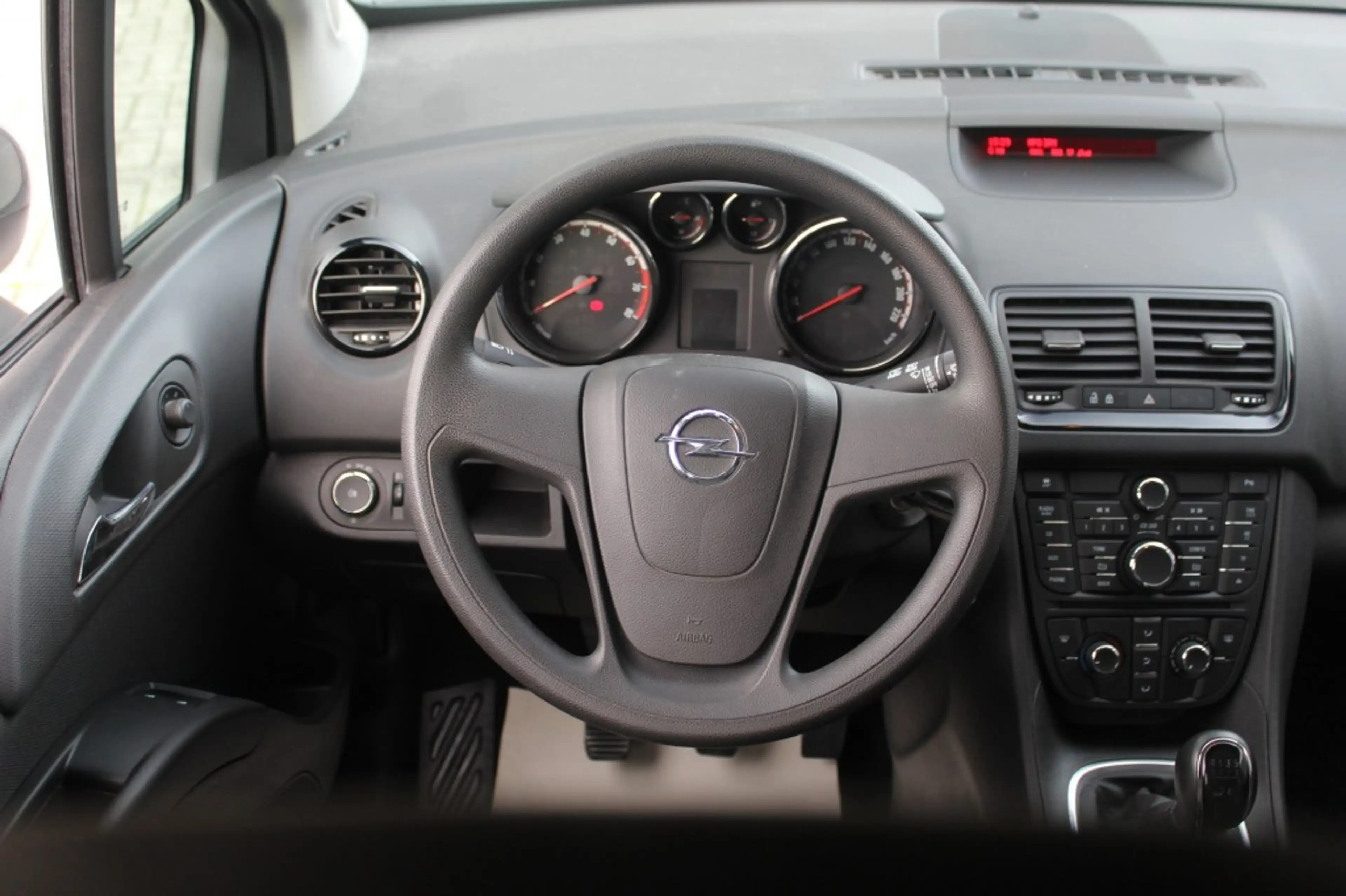 Opel Meriva - — photo 24