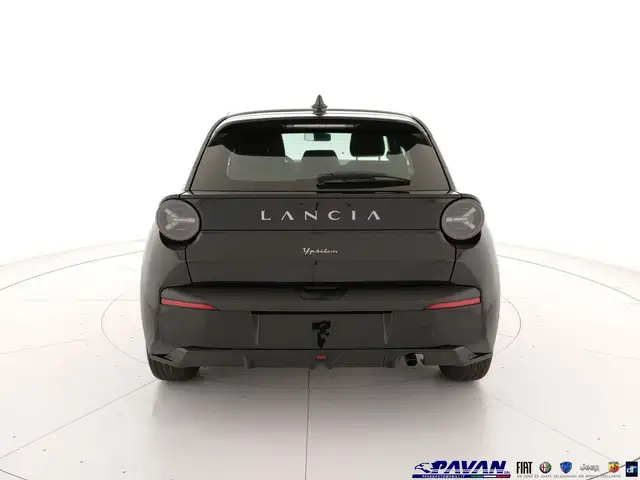 Lancia Ypsilon view 4