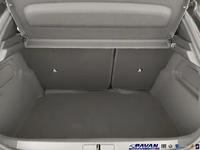 Lancia Ypsilon view 12