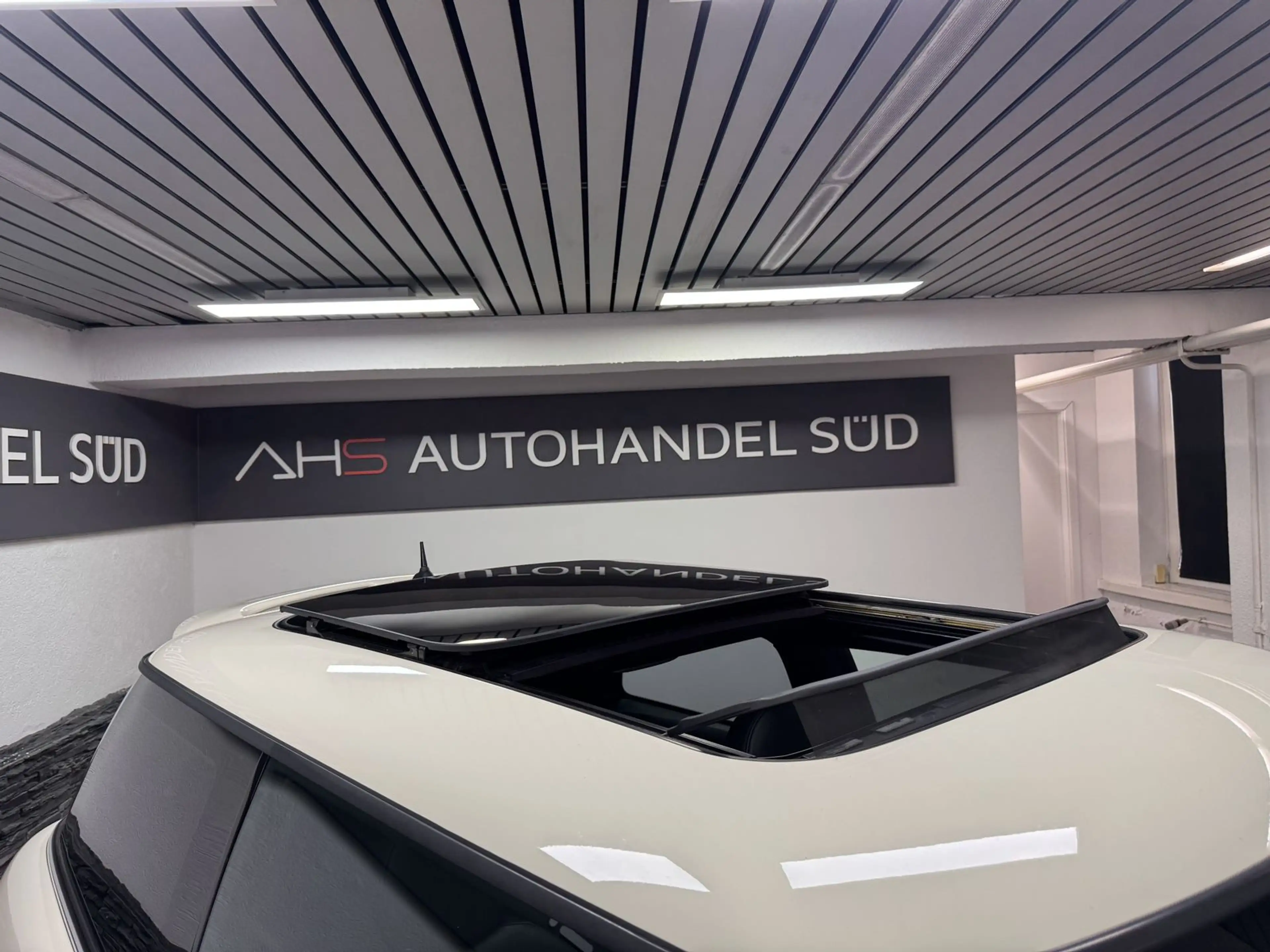 MINI Cooper S *PANORAMA*XENON*LEDER* — photo 13