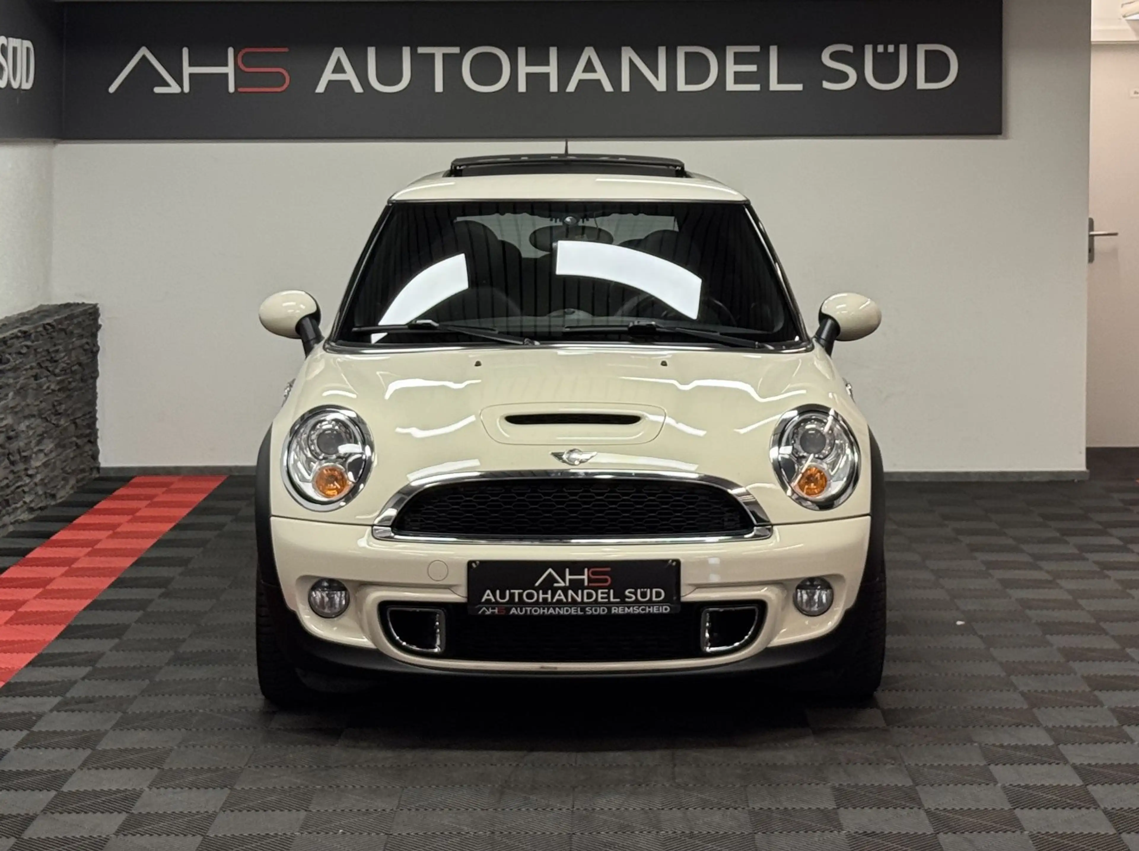 MINI Cooper S *PANORAMA*XENON*LEDER* — photo 3