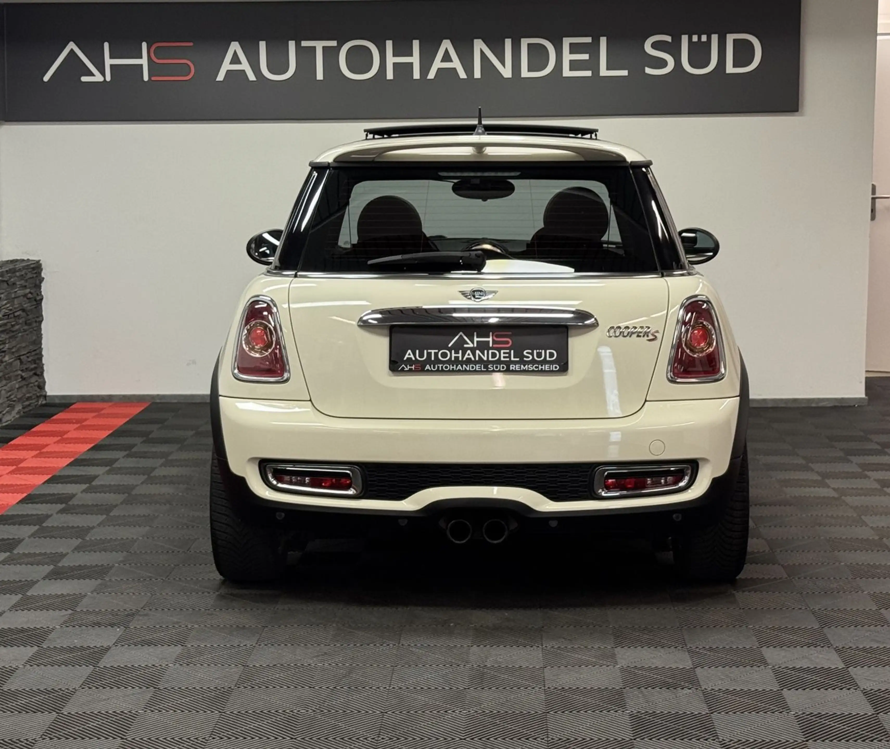 MINI Cooper S *PANORAMA*XENON*LEDER* — photo 6