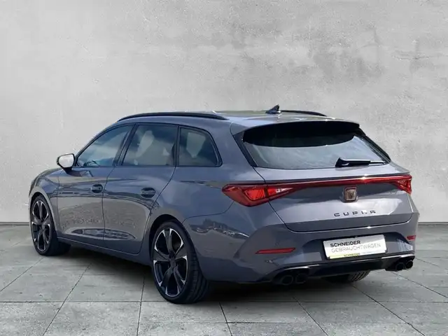 Cupra Leon view 3