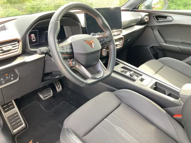 Cupra Leon view 10