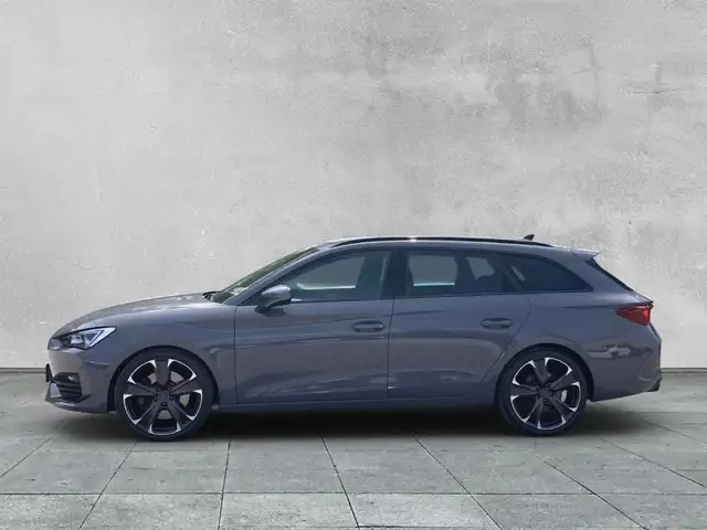 Cupra Leon view 2