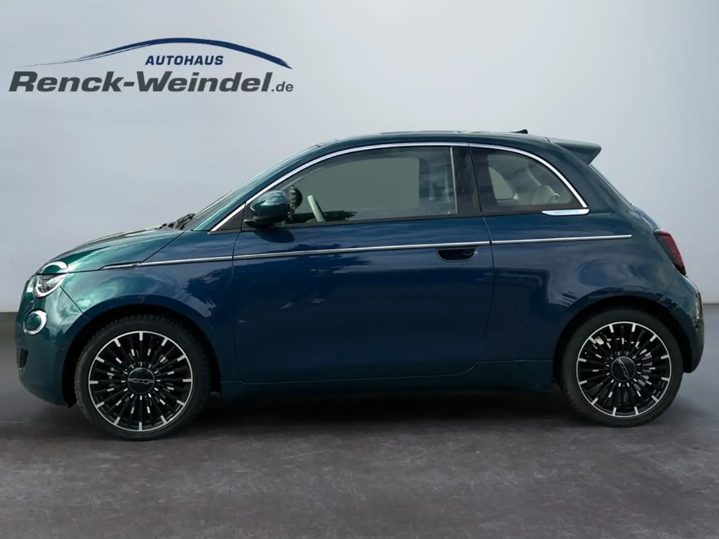 Fiat 500e La Prima 42kWh El. Panodach Navi SHZ Klimaautom PD Grün - 2