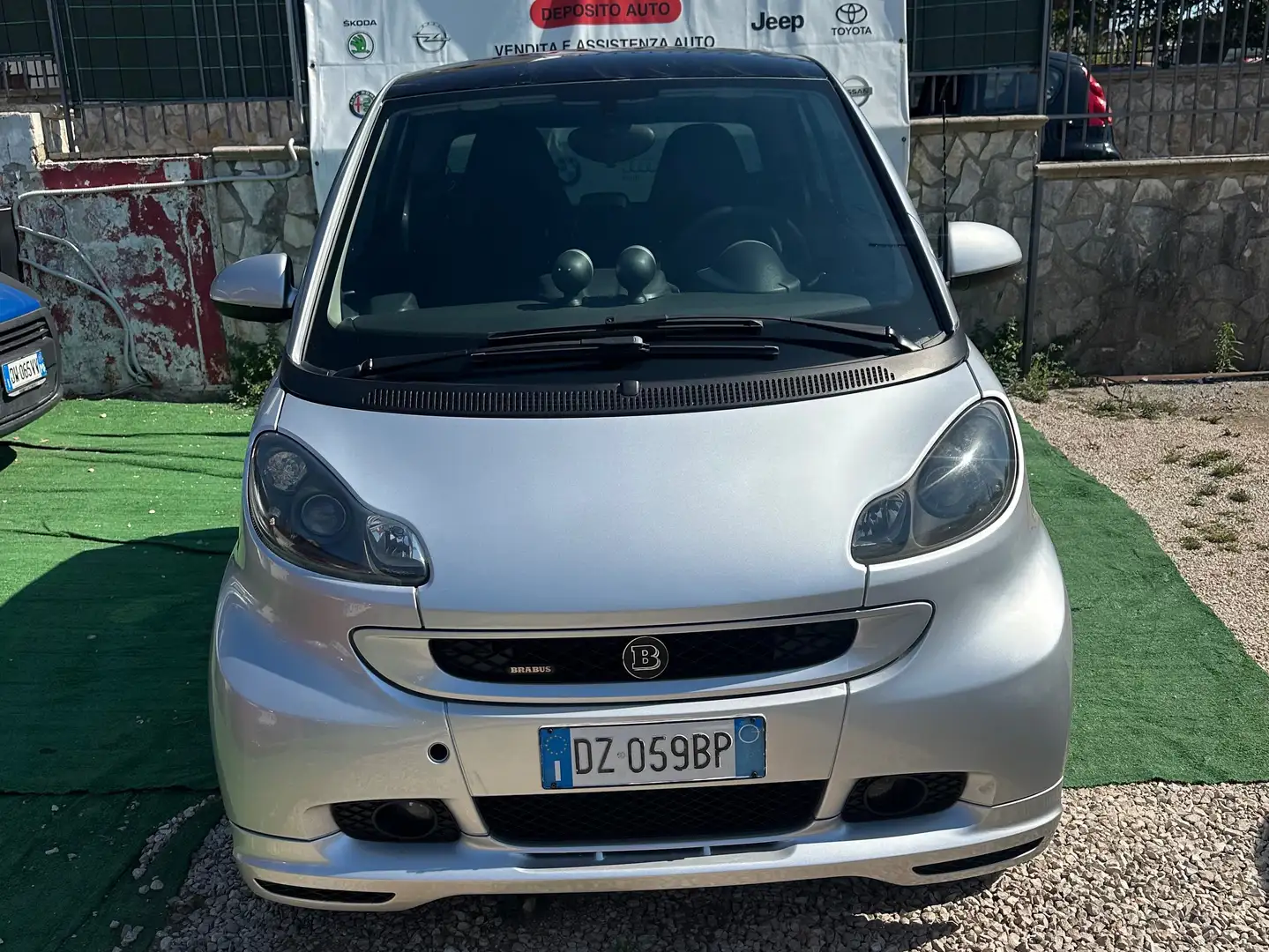 smart brabus 1.0 benzina 2009 Grau - 1