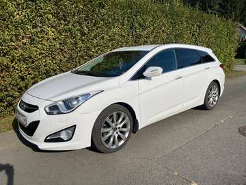 i40 Premium 1,7 CRDi DPF Aut. Premium