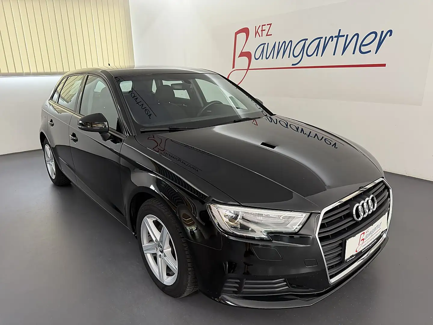 Audi A3 SB 30TDI *XENON*NAVI*Tempomat*PDC*Licht/Regense... Schwarz - 1