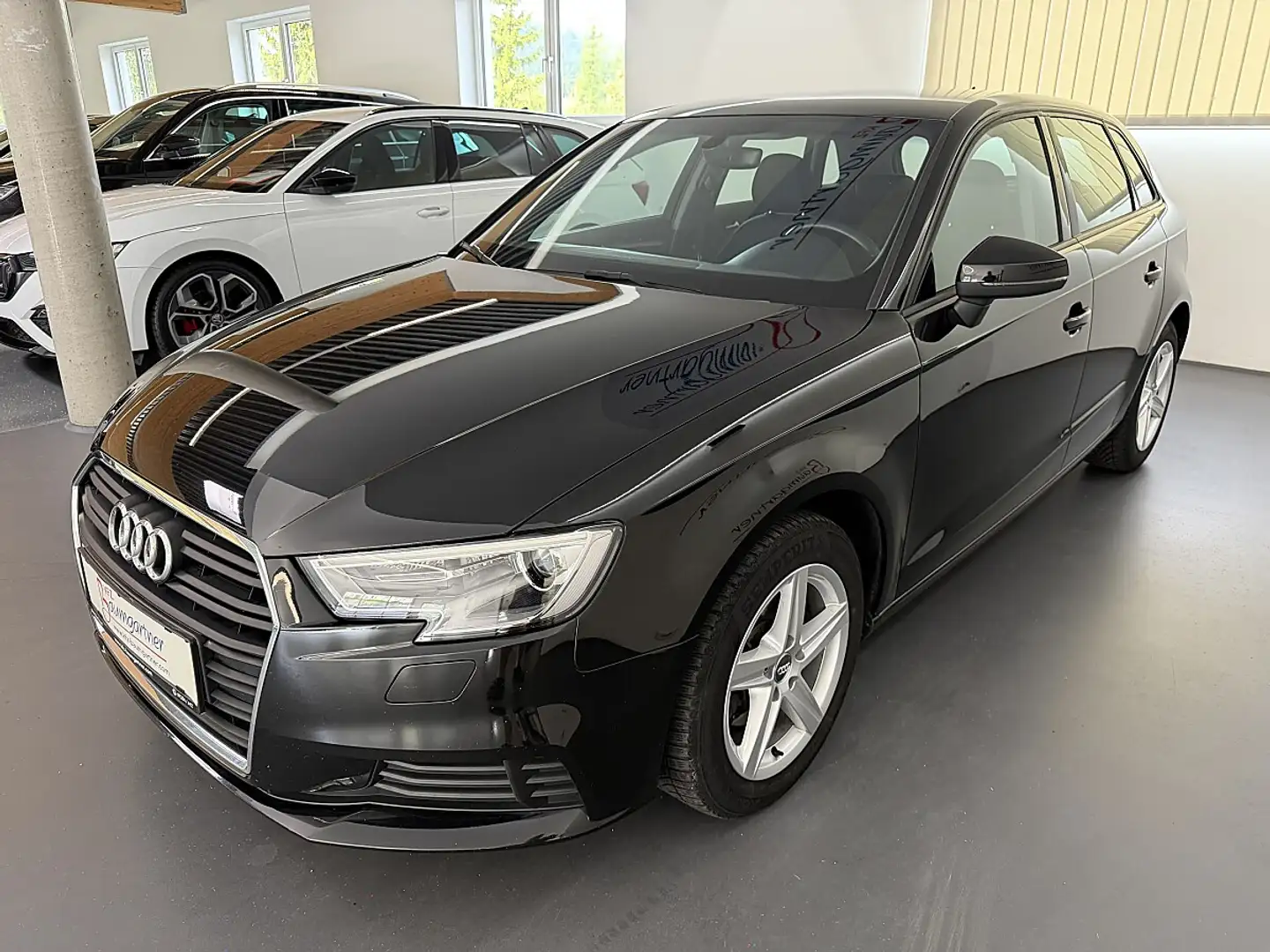 Audi A3 SB 30TDI *XENON*NAVI*Tempomat*PDC*Licht/Regense... Schwarz - 2