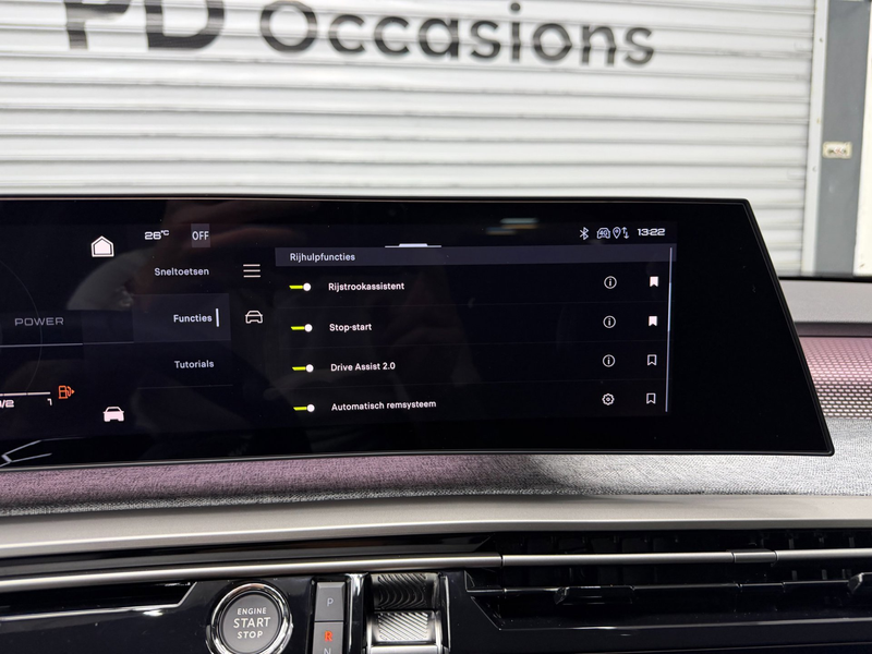 Peugeot 5008 1.2 Hybrid 145 GT Executive - 7P - Demo - Massage — photo 39