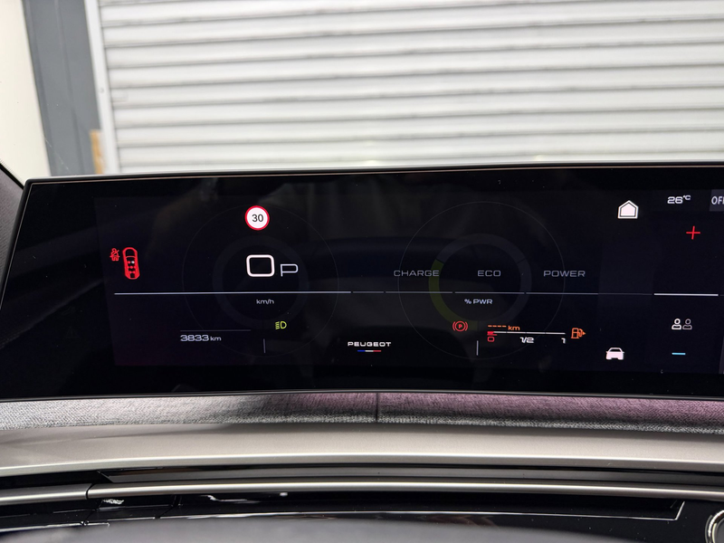 Peugeot 5008 1.2 Hybrid 145 GT Executive - 7P - Demo - Massage — photo 28