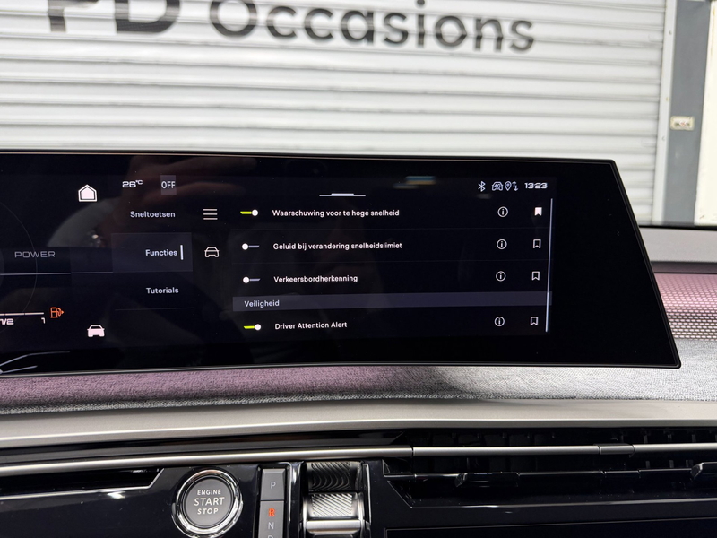 Peugeot 5008 1.2 Hybrid 145 GT Executive - 7P - Demo - Massage — photo 40