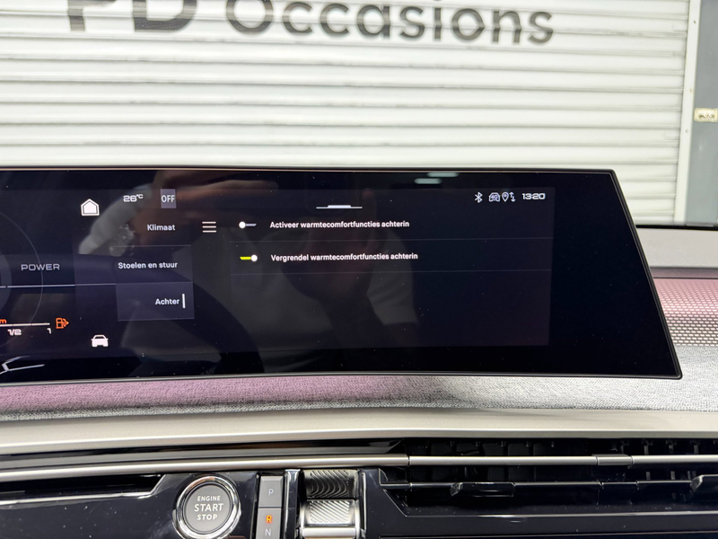 Peugeot 5008 1.2 Hybrid 145 GT Executive - 7P - Demo - Massage — photo 35