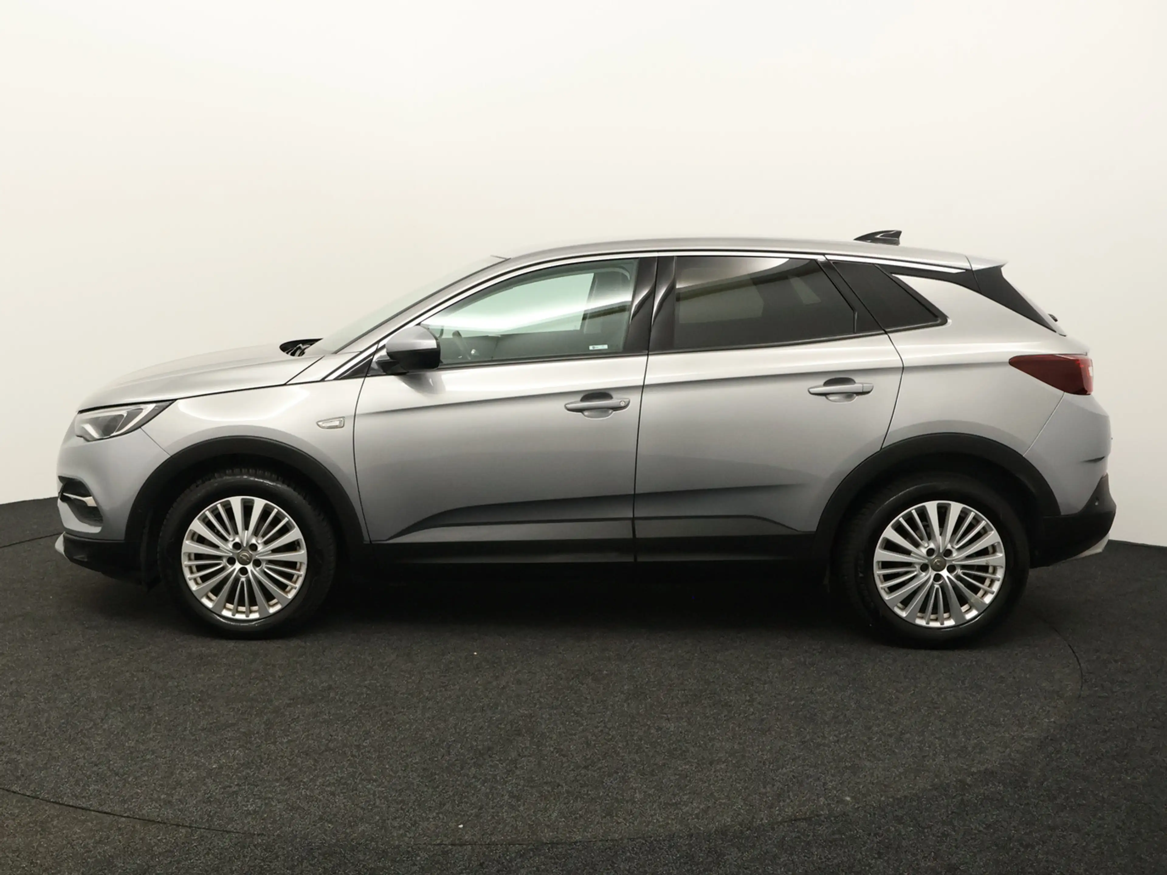 Opel Grandland X 1.2 Turbo Innovation Apple Carplay/Android Auto, C — photo 2