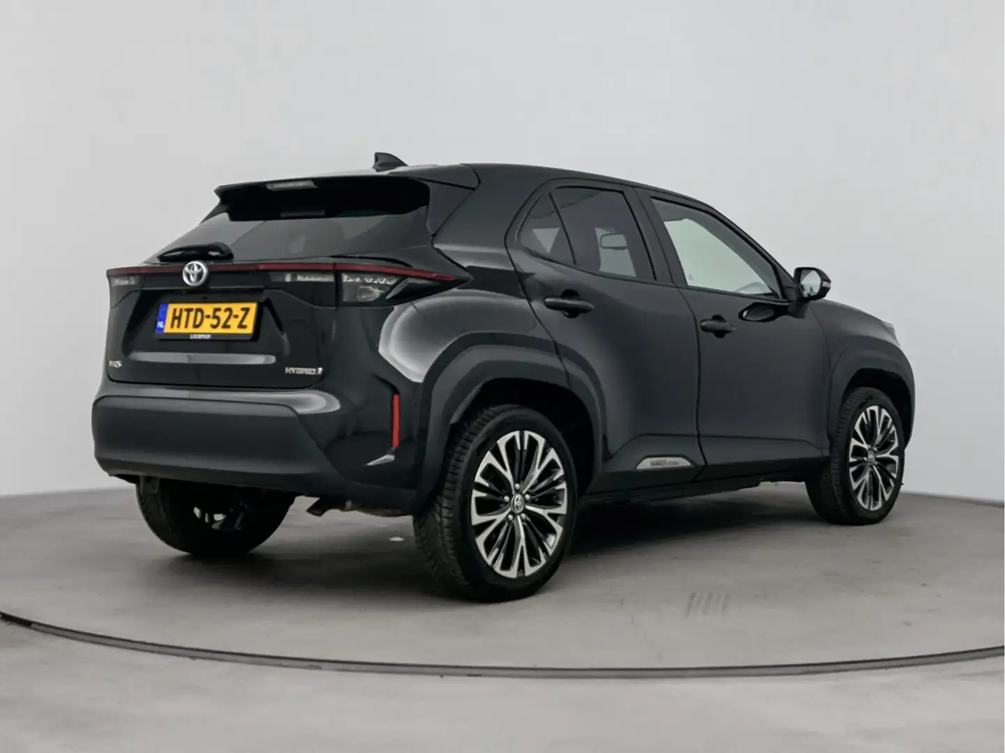 Toyota Yaris Cross 1.5 Hybrid Executive | Apple Carplay & Android Aut Zwart - 2