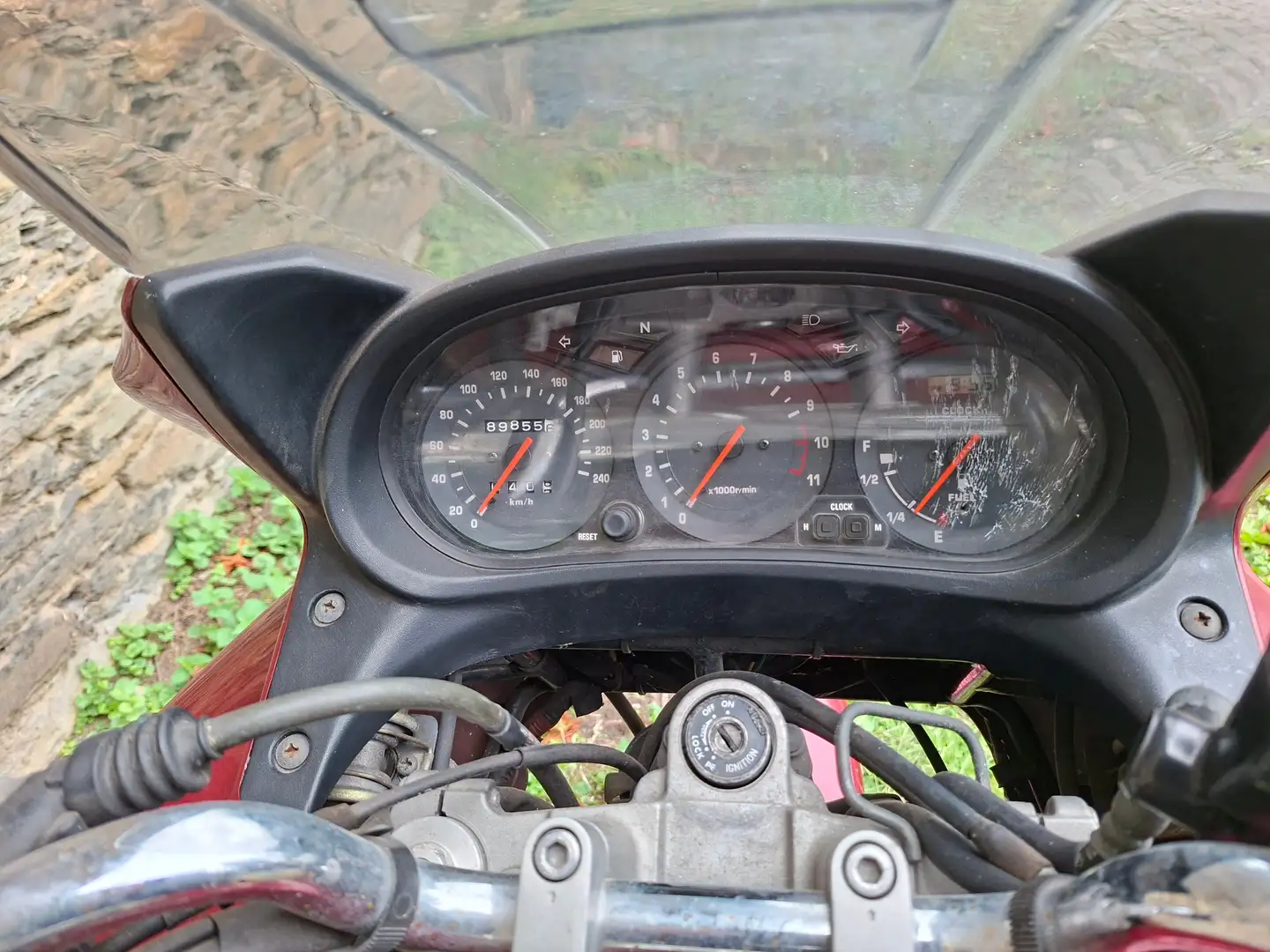 Yamaha XJ 900 Diversion Rouge - 2