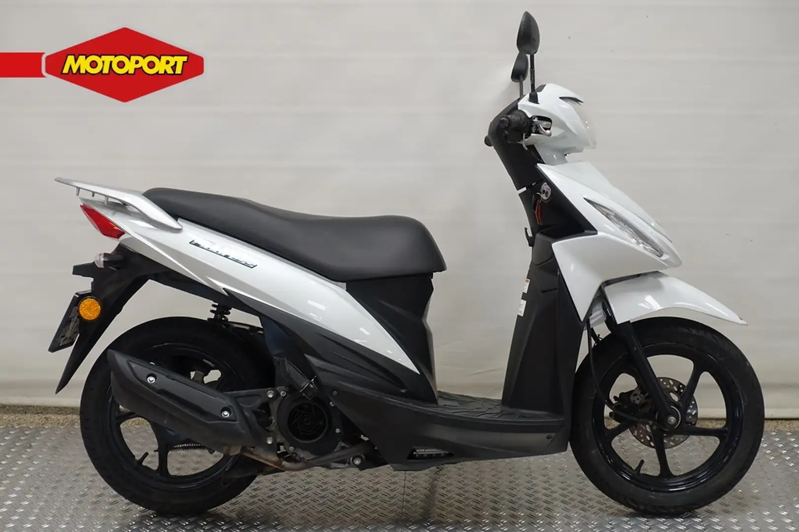 Suzuki Address UK 110 Fehér - 1
