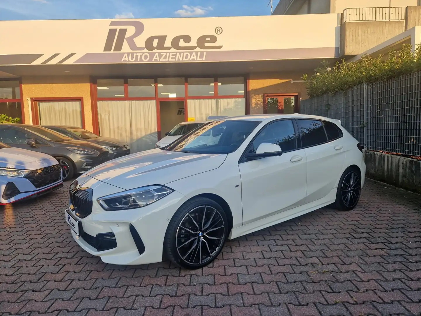 BMW 118 i M-SPORT LED NAVI VARI COLORI DISPONIBILI White - 1