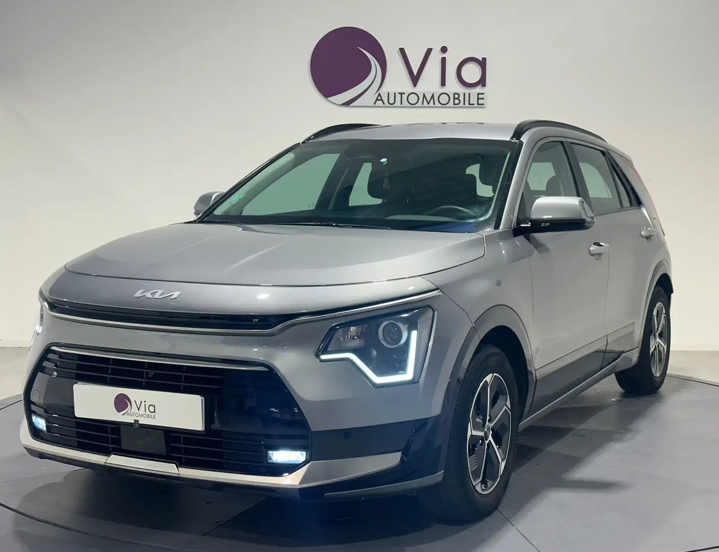Kia Niro 1.6 GDi 129 ch HEV BVA DCT6 Active Gris - 1