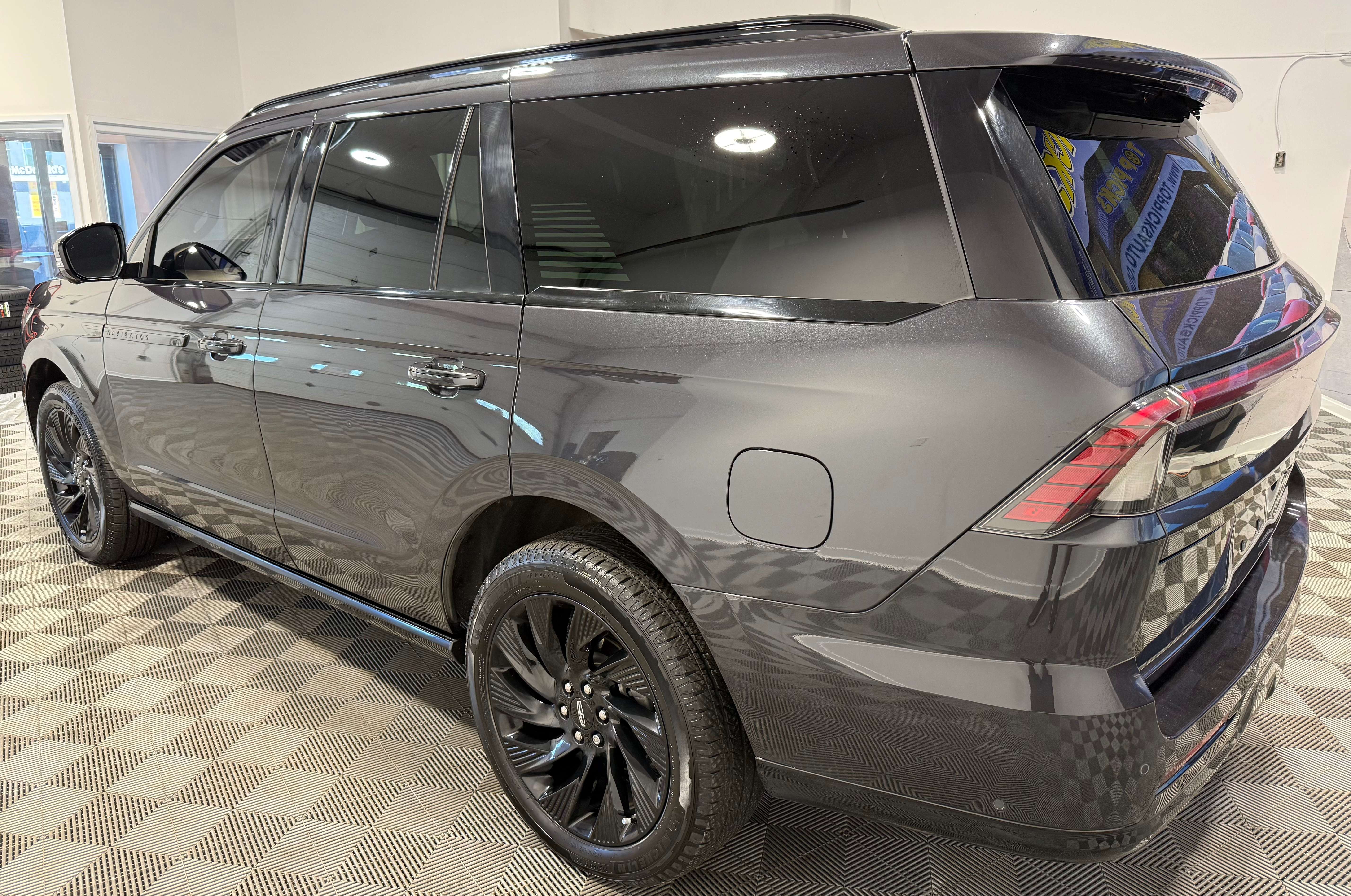 2025 Lincoln Navigator Reserve — photo 1