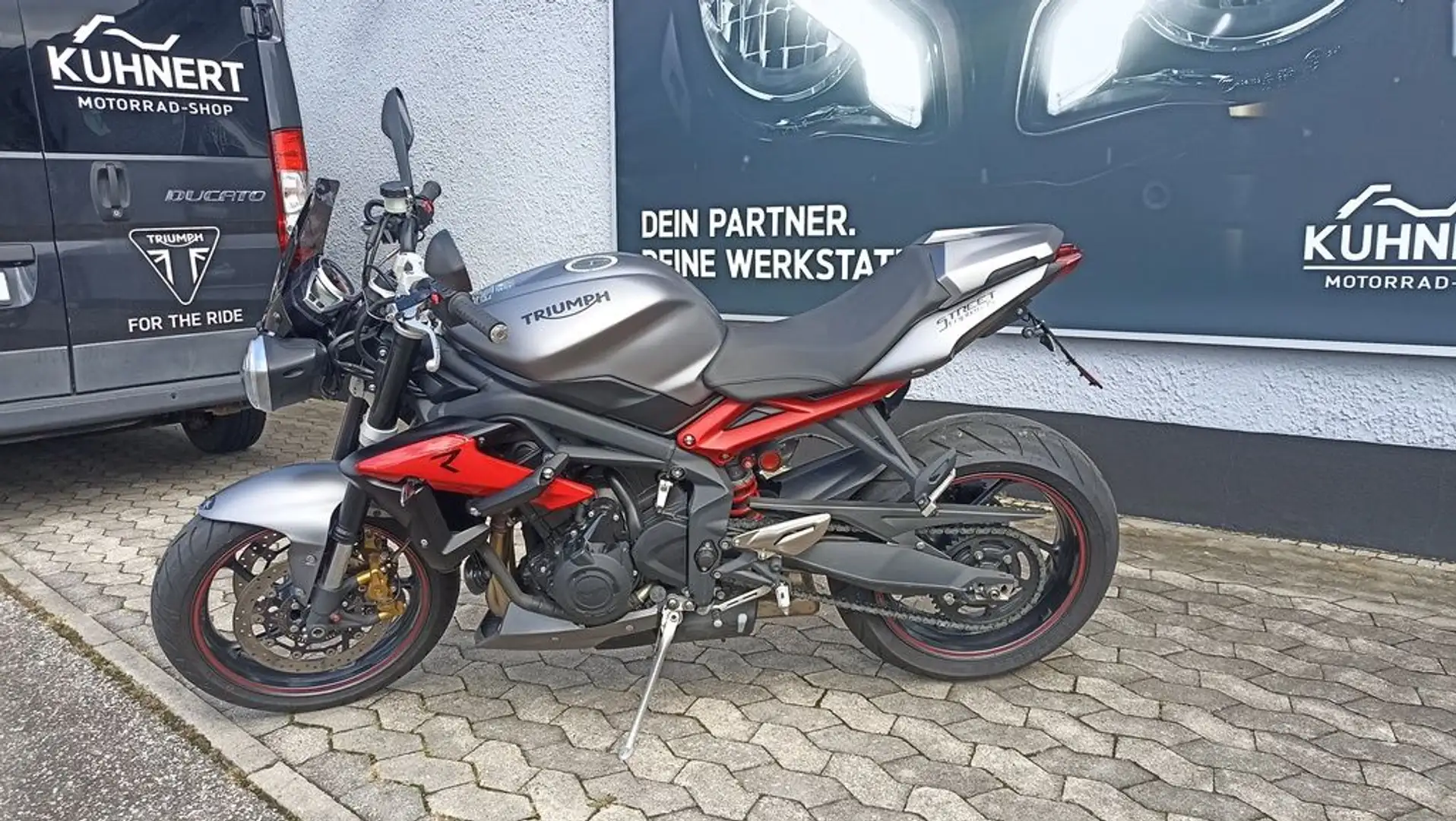 Triumph Street Triple R ABS 1. Hand / Wie neu - 2