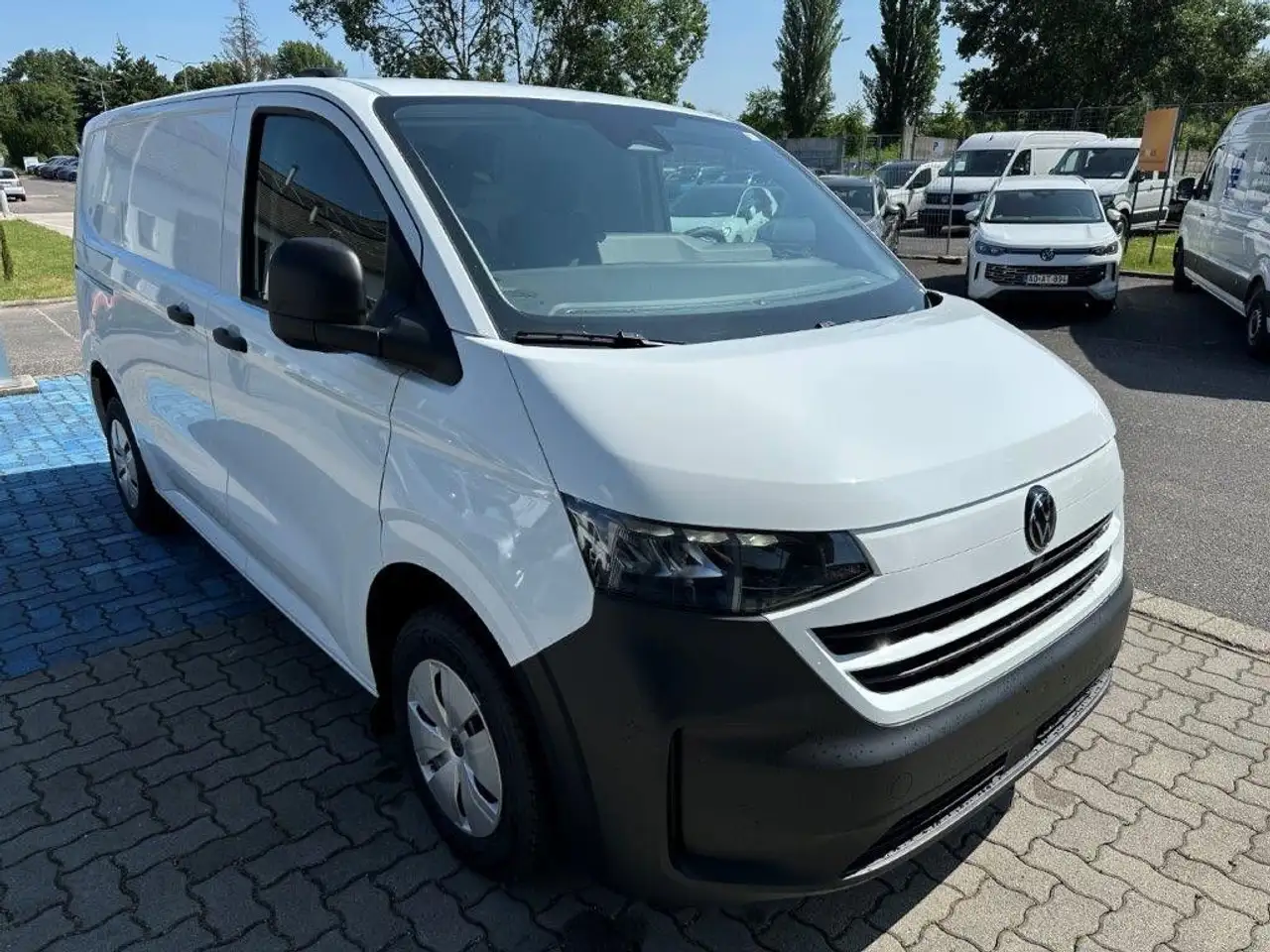 Volkswagen T7 Transporter 2026 — фото 11