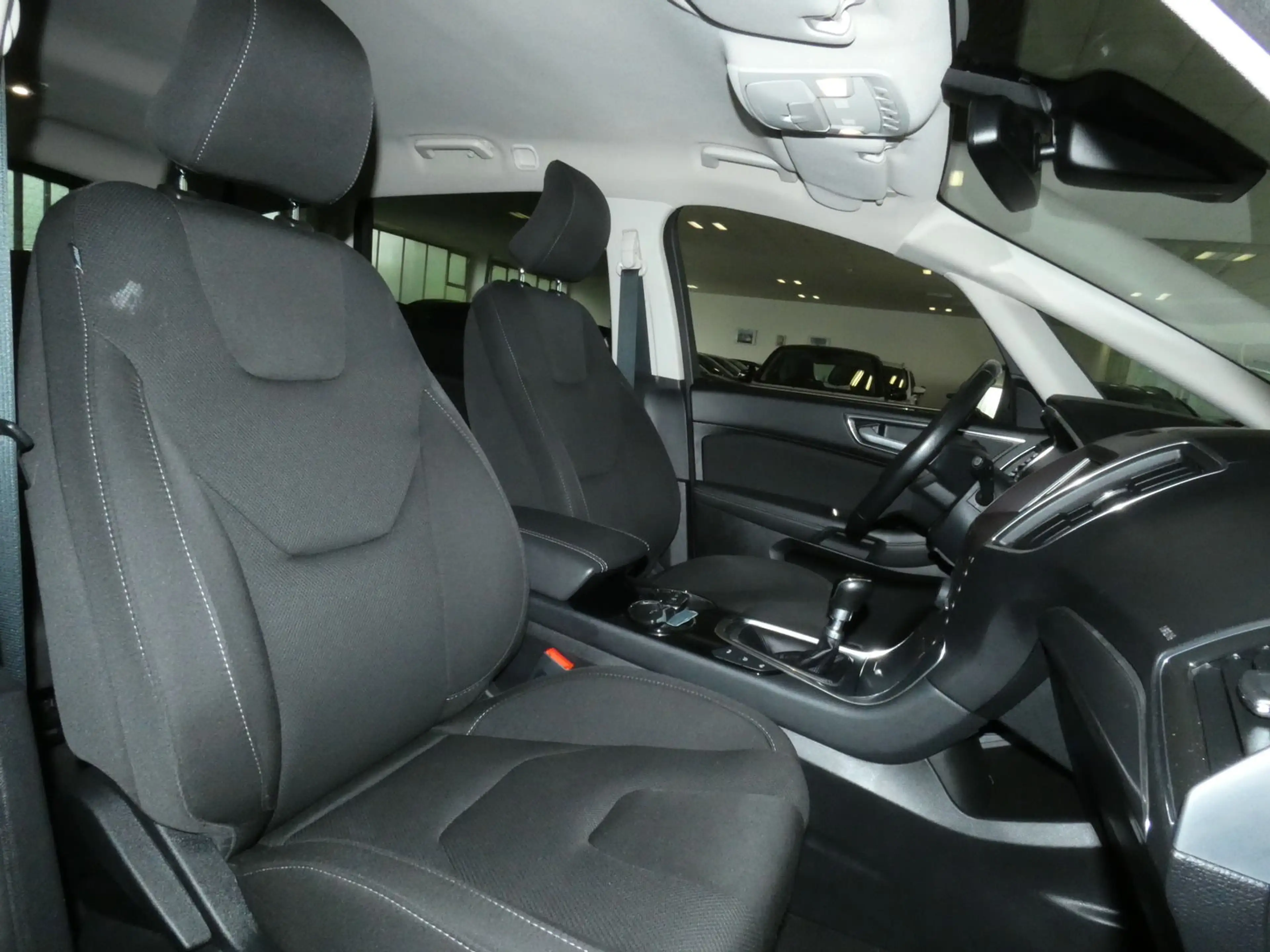 Ford S-Max 1.5 Titanium 7-SITZE+NAV+SITZHEIZ+SPURHALT — photo 8