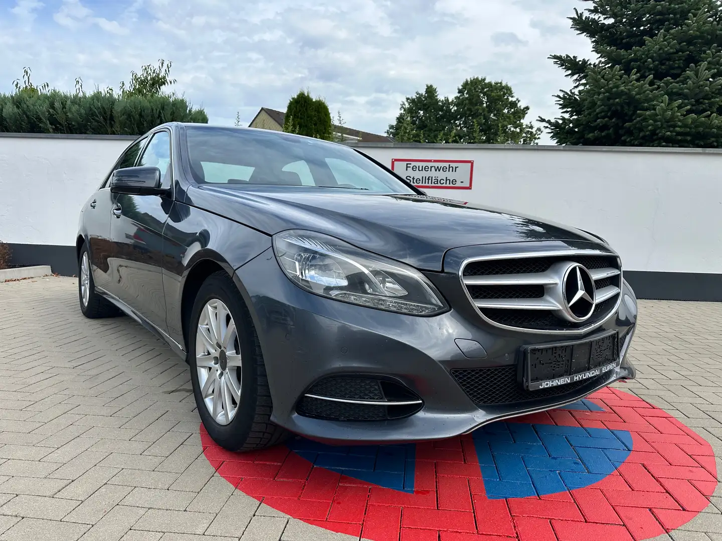 Mercedes-Benz E 250 CDI Avantgarde LEDER/NAVI/AUTOMATIK/PTS/ Bleu - 1