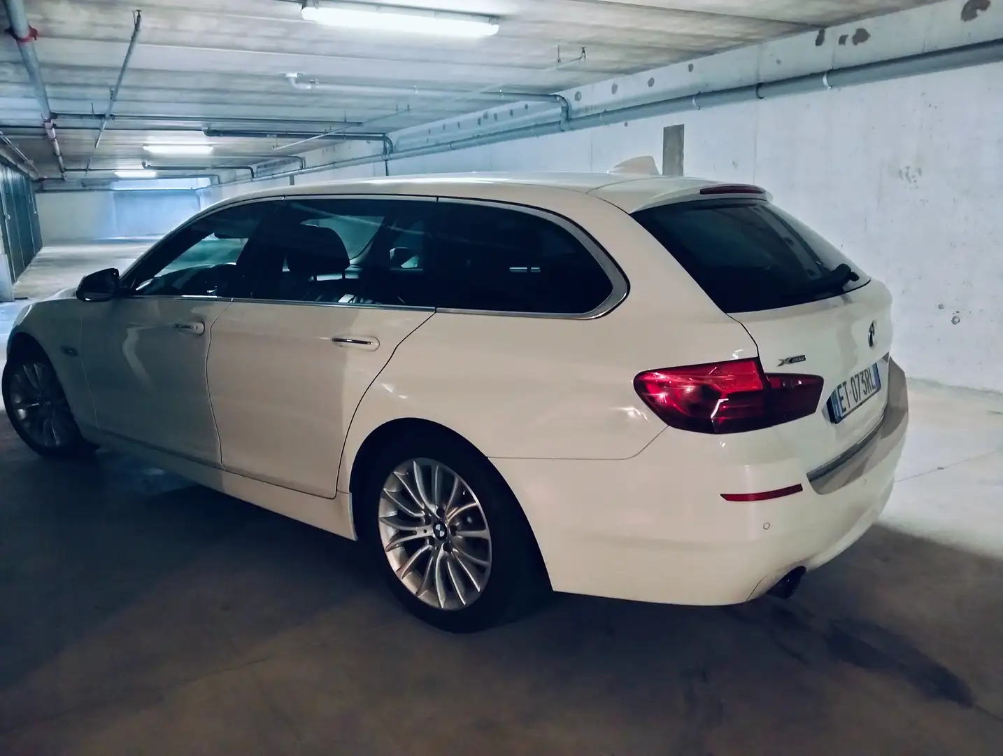 BMW 535 535d Touring xdrive Luxury auto E6 Fehér - 2