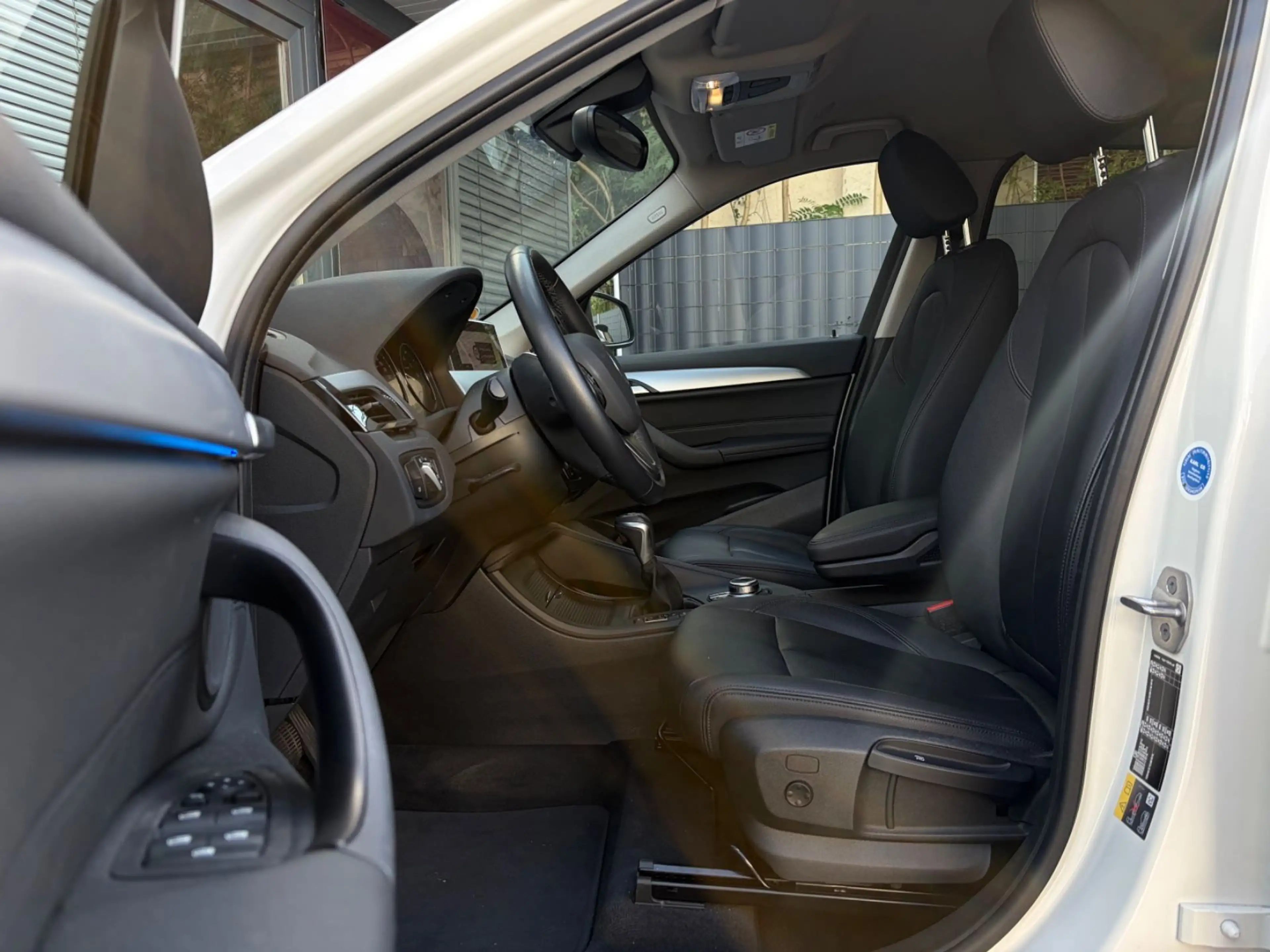 BMW X1 xDrive 25 e Advantage/NAVI/LEDER/8 FACH/PDC/S — photo 15