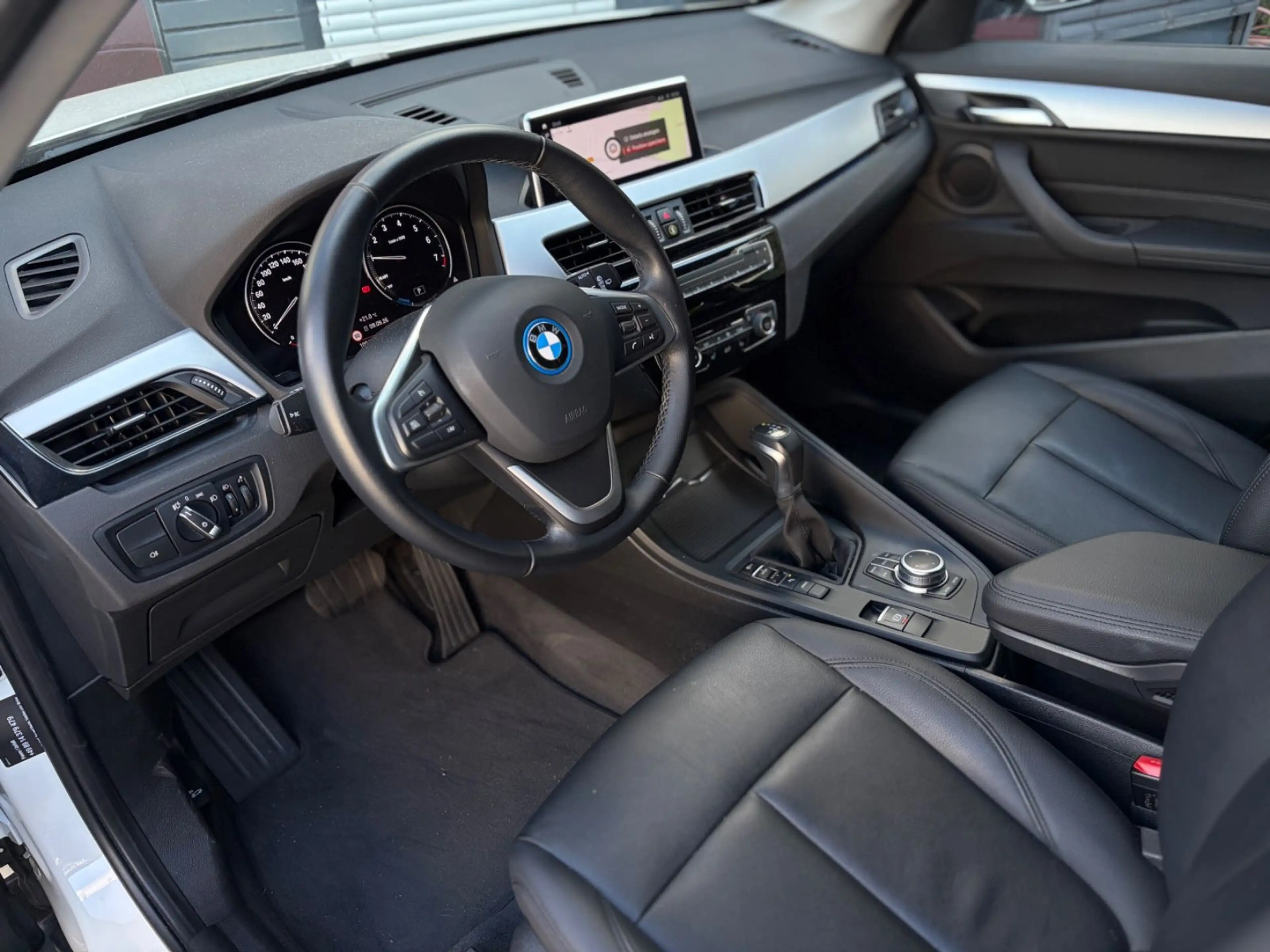 BMW X1 xDrive 25 e Advantage/NAVI/LEDER/8 FACH/PDC/S — photo 11