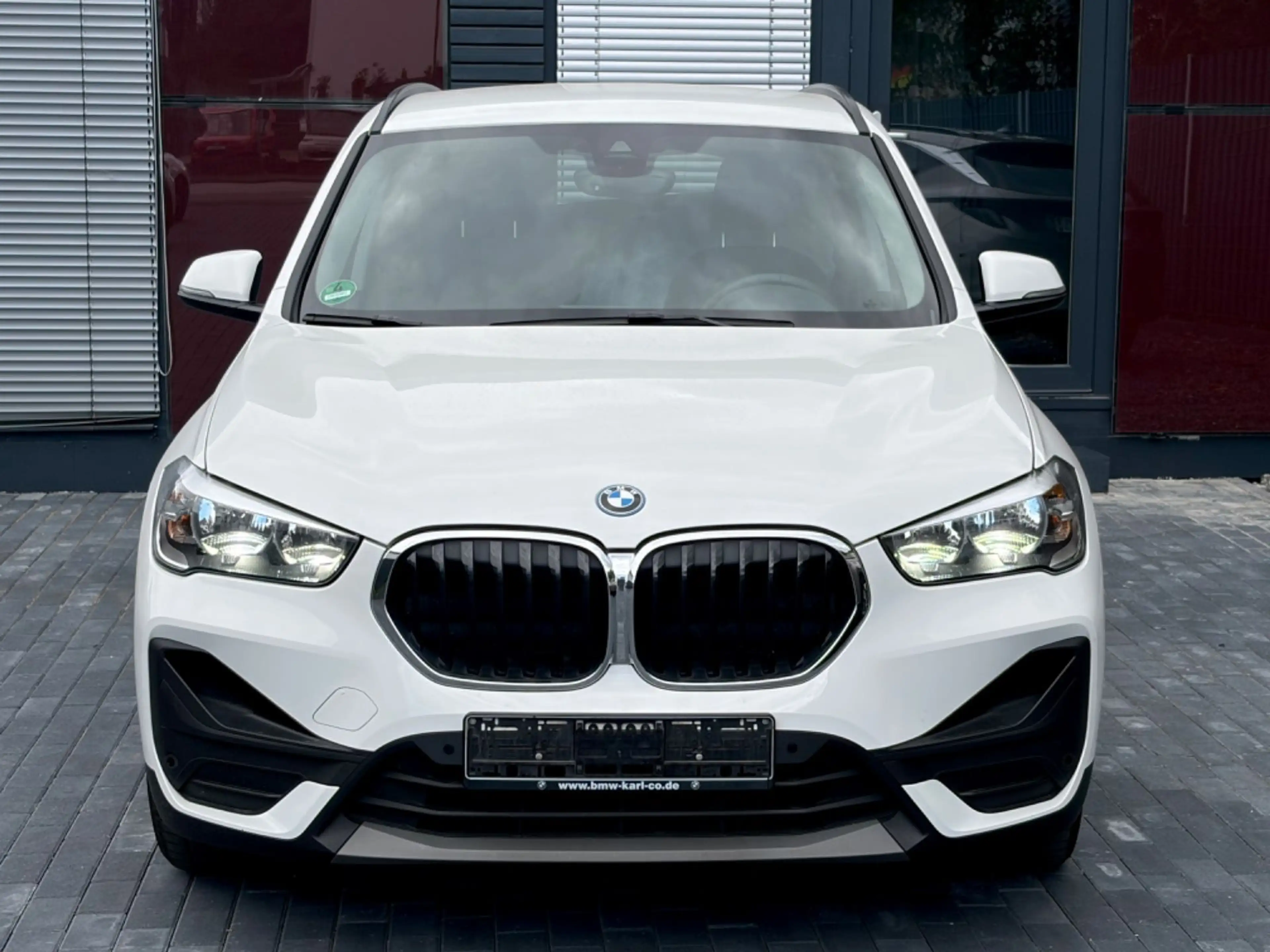 BMW X1 xDrive 25 e Advantage/NAVI/LEDER/8 FACH/PDC/S — photo 2