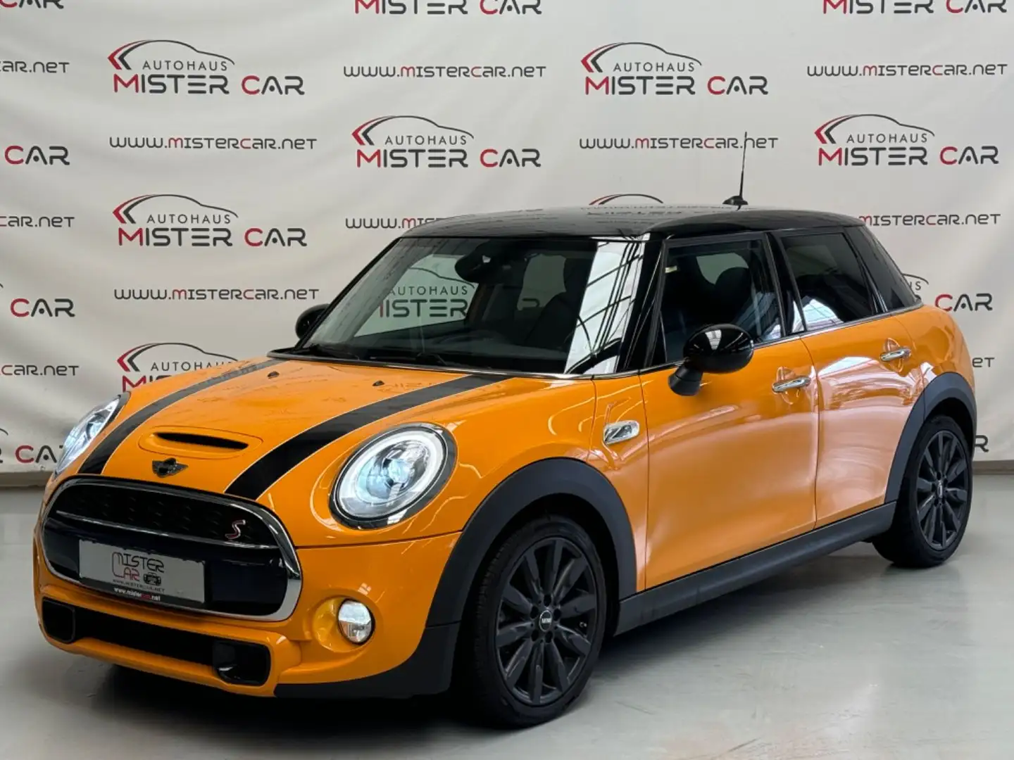 MINI Cooper S NAVI/LED/LEDER/DRIVING MODES/SHZ/PDC/17 Orange - 1