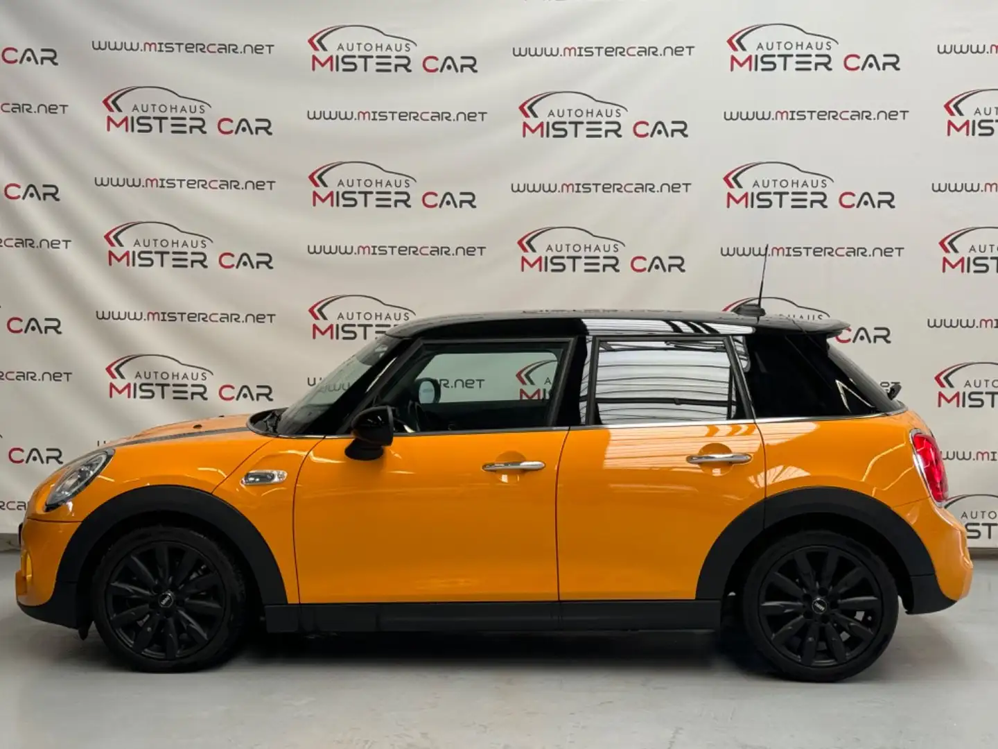 MINI Cooper S NAVI/LED/LEDER/DRIVING MODES/SHZ/PDC/17 Orange - 2